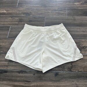 Women’s Adidas Basketball Shorts Beige W/ Vents Sz Large white Cream